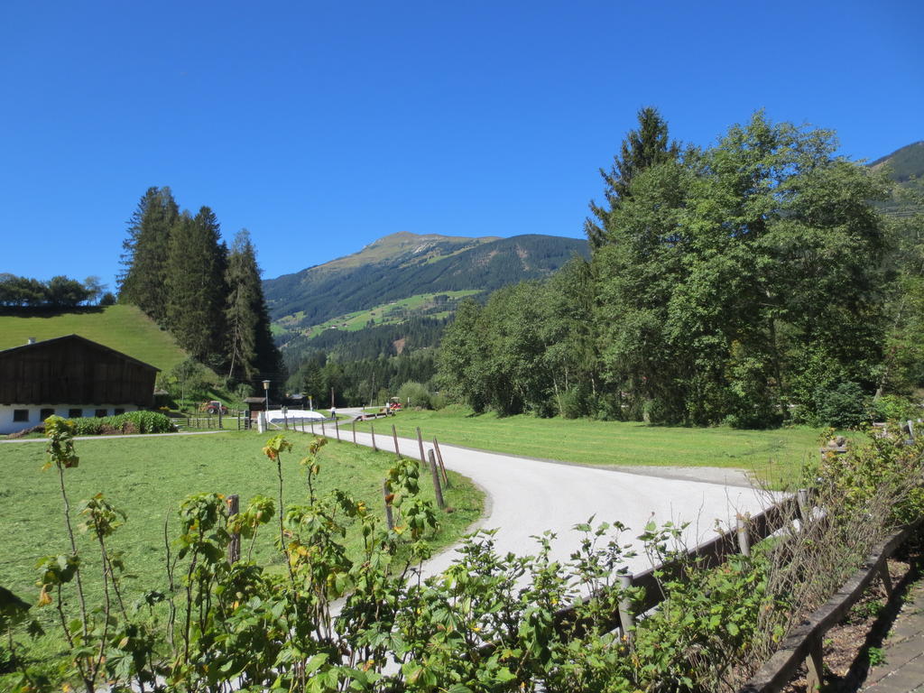 Neukirchen am Großvenediger Gaestehaus Scharler חדר תמונה