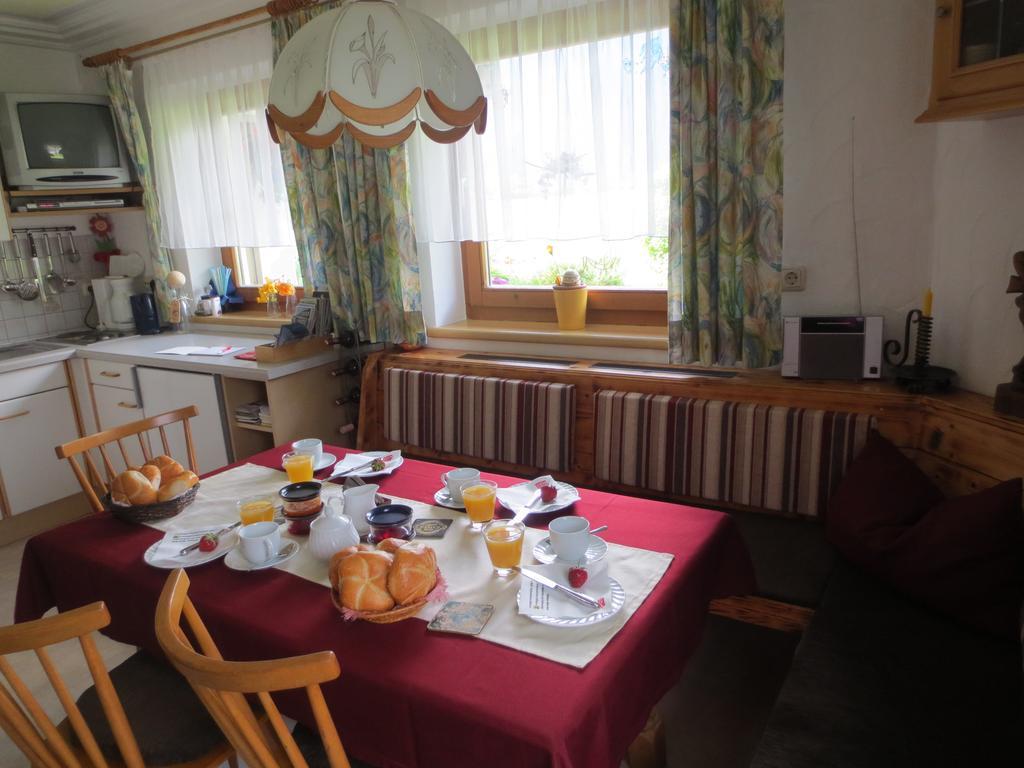 Neukirchen am Großvenediger Gaestehaus Scharler מראה חיצוני תמונה