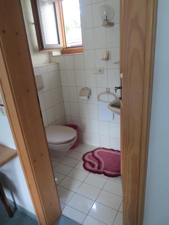 Neukirchen am Großvenediger Gaestehaus Scharler חדר תמונה